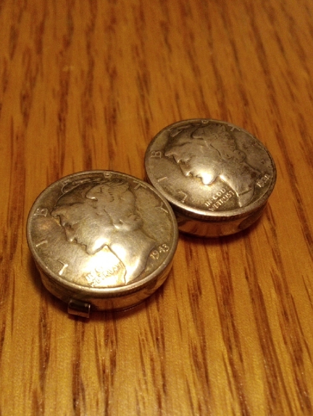 Vintage Mercury Dime Round Pill Boxes - Silver Tone